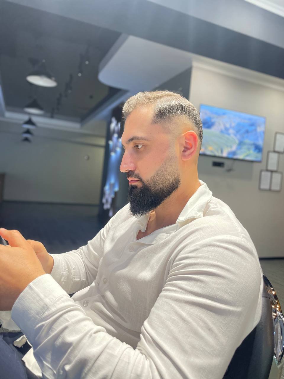 FIG. 03 — BEARD — Men's Space Barbershop