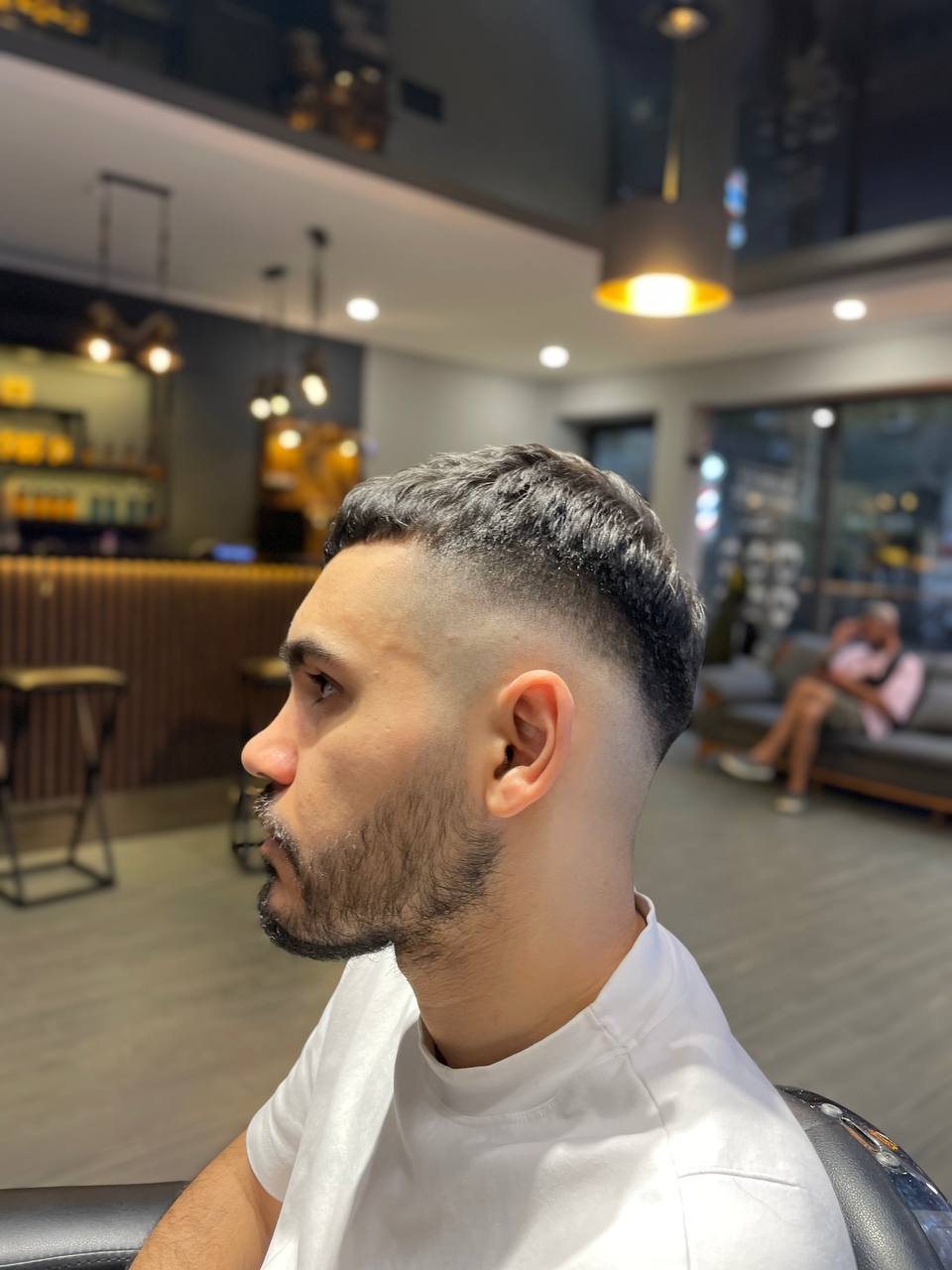 FIG. 04 — CUT — Men's Space Barbershop